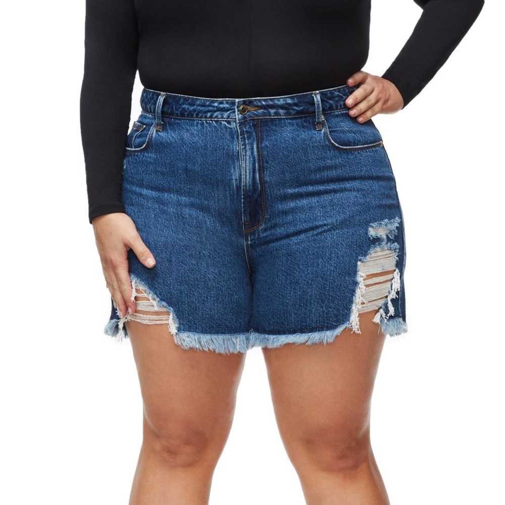 Good American Good Vintage Short Size 20